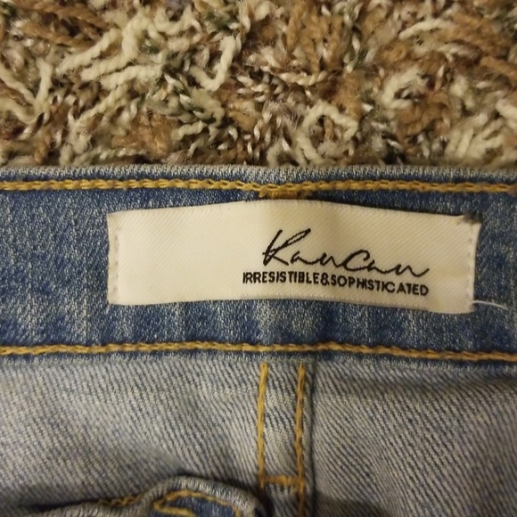 Jean's - Picture 2 of 4